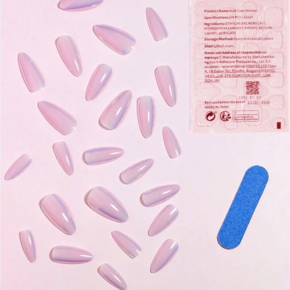 24pc Nail Set 💅 - Picture 4 of 4